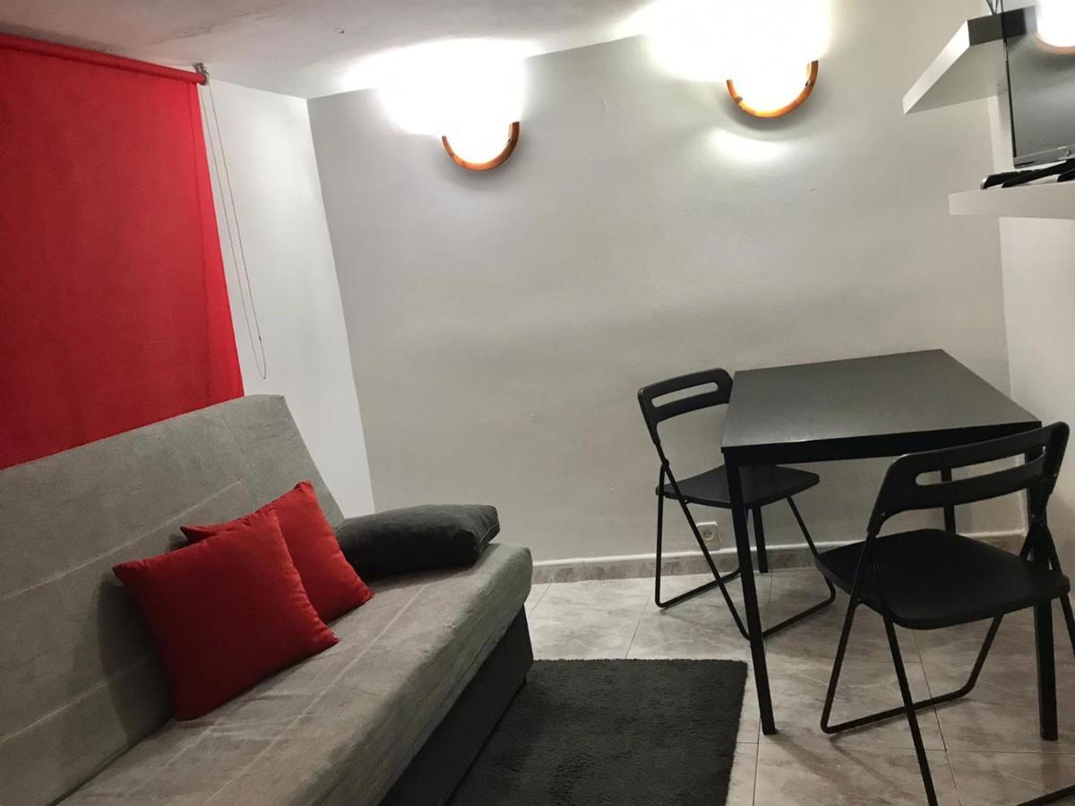 Agradable Apartamento En Zona Malasana Madridアパートメント エクステリア 写真