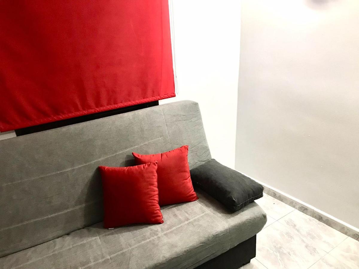 Agradable Apartamento En Zona Malasana Madridアパートメント エクステリア 写真