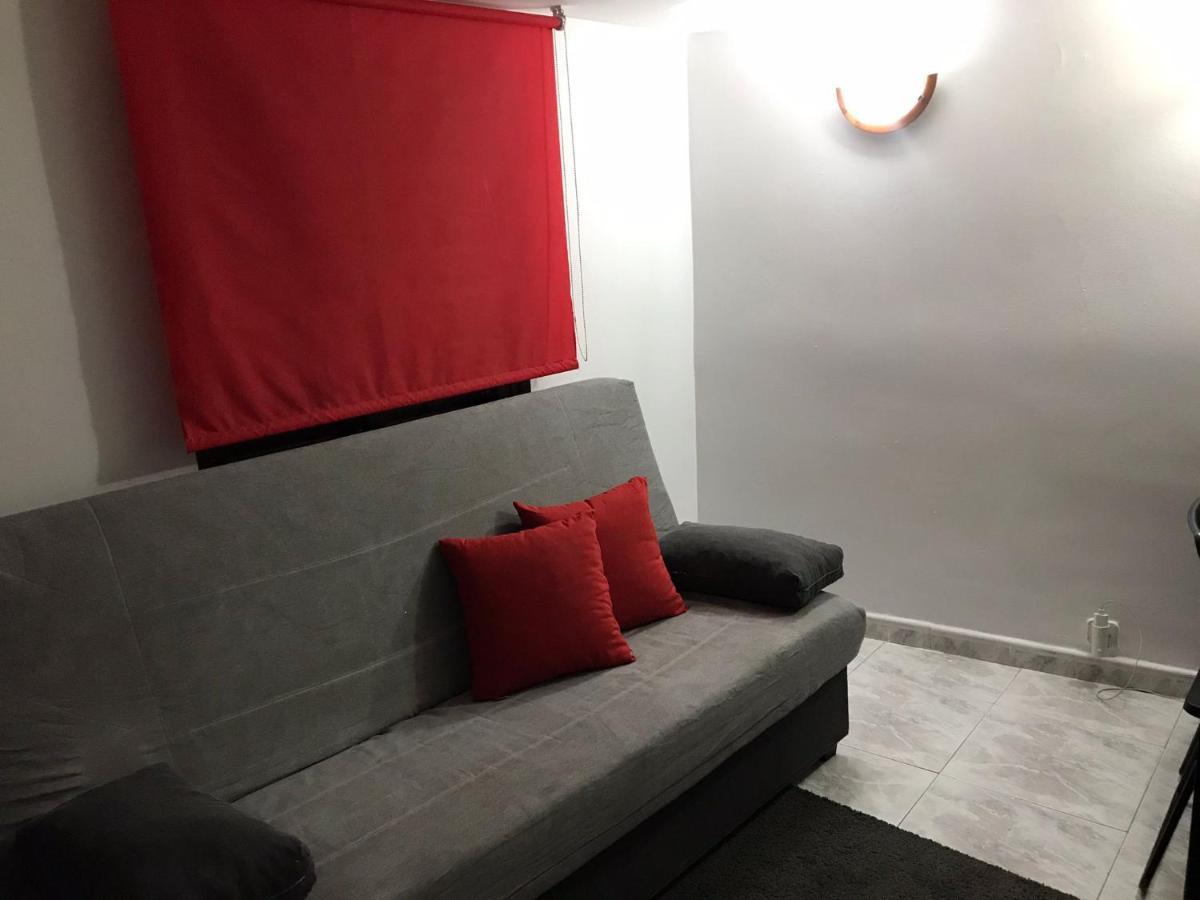 Agradable Apartamento En Zona Malasana Madridアパートメント エクステリア 写真