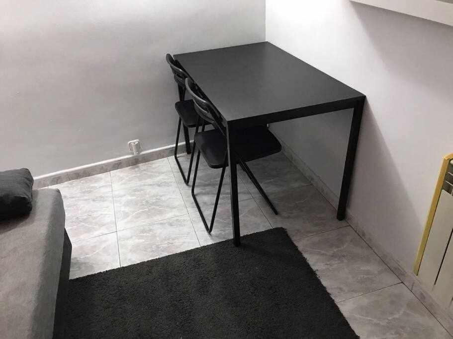Agradable Apartamento En Zona Malasana Madridアパートメント エクステリア 写真